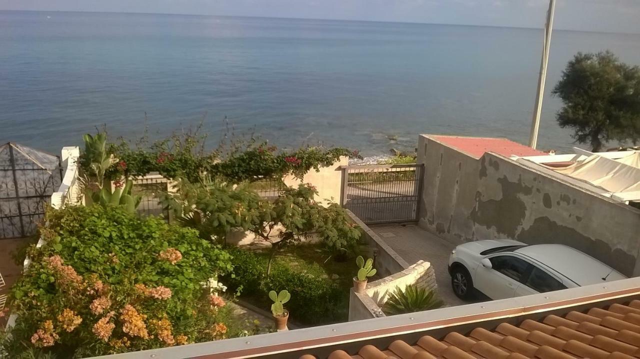 Domus Austri Villa Messina Exterior photo